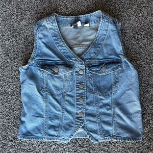 Universal Thread Light Blue Denim Sleeveless Vest